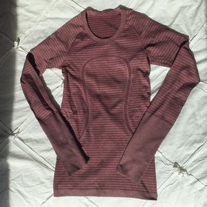 Lulu lemon long sleeve workout top